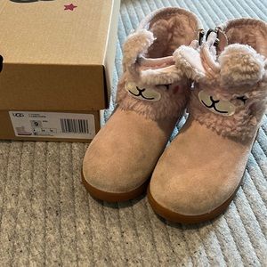 Toddler ugh boots size USA 9